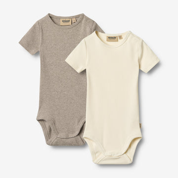 Wheat Main 2 Kurzarm BabybodyTimo Body 0072 gravel melange