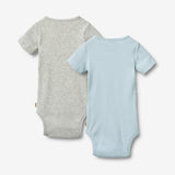 Wheat Main 2 Kurzarm BabybodyTimo Body 2703 summer sky