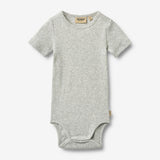 Wheat Main 2 Kurzarm BabybodyTimo Body 2703 summer sky
