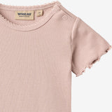 Wheat Main 2 Kurzarmbody Maren Body 2487 rose powder