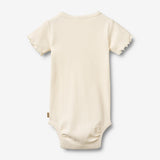 Wheat Main 2 2 Kurzarmbody Maren Body 2475 rose flowers
