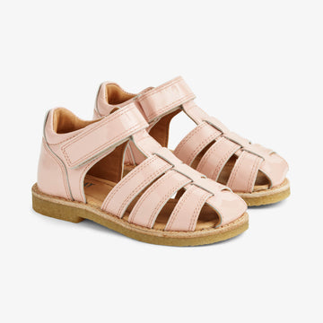 Wheat Footwear Bailey Sandale Lackleder Sandals 2400 powder