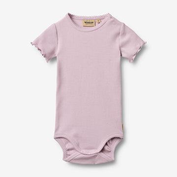 Wheat Main Kurzarmbody Maren Body 1346 lavender