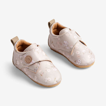 Wheat Footwear Dakota Hausschuh mit Aufdruck | Baby Indoor Shoes 2125 tangled flowers