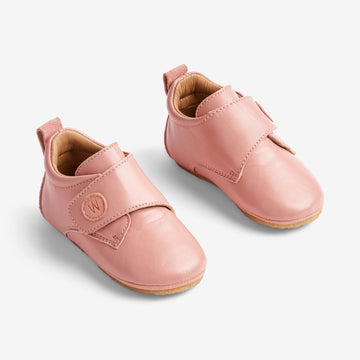 Wheat Footwear Dakota Leder Hausschuh | Baby Indoor Shoes 2026 rose