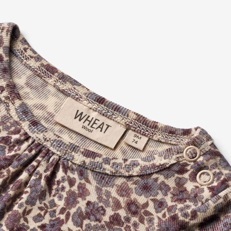 Wheat Wool Geraffter Langarmbody aus Wolle Underwear/Bodies 1493 purple flowers