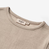 Wheat Wool  Gestreiftes Langarm-Shirt aus Merinowolle Jersey Tops and T-Shirts 3231 soft beige