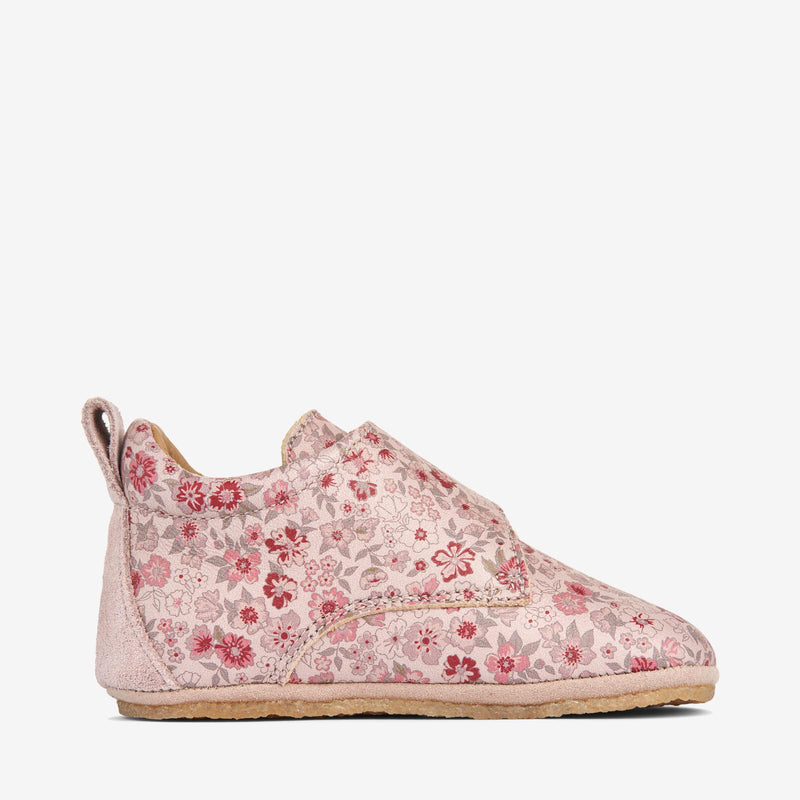 Wheat Footwear Hausschuh Dakota Print | Baby Indoor Shoes 2036 rose dust flowers