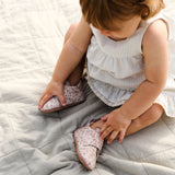 Wheat Footwear Innen Schuh Dakota Indoor Shoes 2475 rose flowers