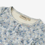 Wheat Main Körper L/S Elmine Underwear/Bodies 9418 blue summer flowers
