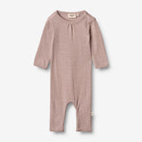 Wheat Wool   Jersey-Strampler aus Merinowolle gerafft | Baby Jumpsuits 2086 dark powder 