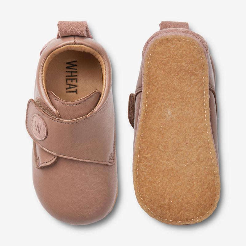 Wheat Footwear Leder-Hausschuh Dakota | Baby Indoor Shoes 2163 dusty rouge 