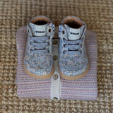 Wheat Footwear Prewalker Malia Prewalker 9765 slightly blue flowers