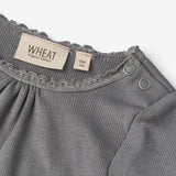 Wheat Main  Rippen-Body Lotta | Baby Underwear/Bodies 1525 autumn sky