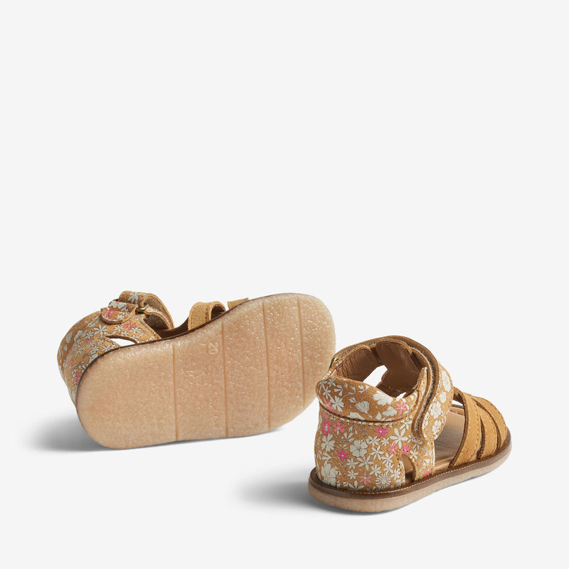 Wheat Footwear Sandalen Bray Prewalker Sandals 9459 tan white flower