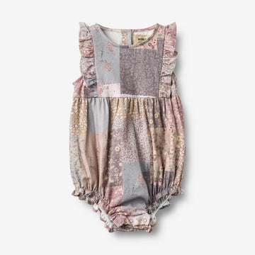 Wheat Main Spieleranzug Emmaline Romper 9618 patchwork flowers