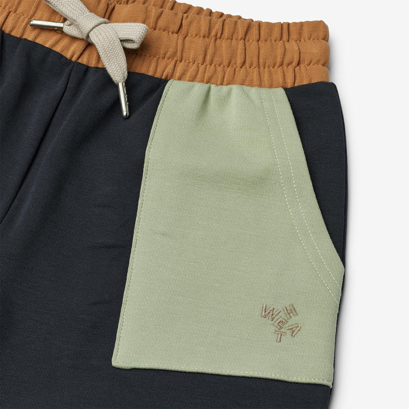 Wheat Main Sweatshorts Elmo Shorts 1432 navy