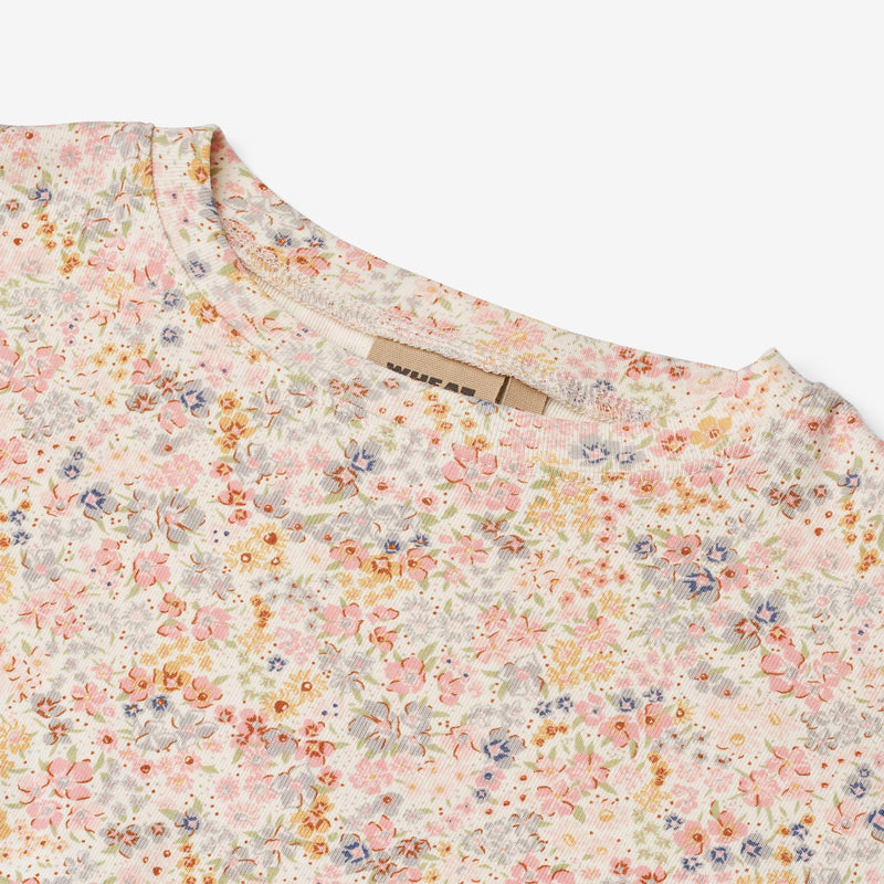 Wheat Main T-Shirt S/S Ally Jersey Tops and T-Shirts 9418 bright flowers